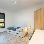 Sunset Bay With Pool In Daire *