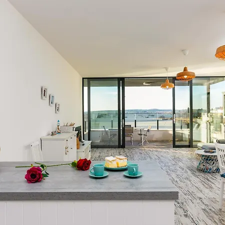 Apartamento Sunset Bay With Pool In