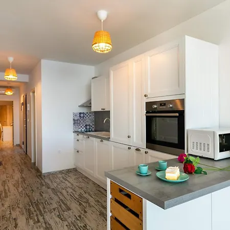 Apartamento Sunset Bay With Pool In *