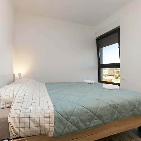 Sunset Bay With Pool In Apartamento Medulin
