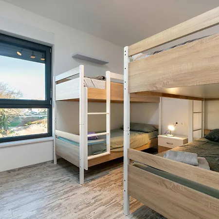 Sunset Bay With Pool In *