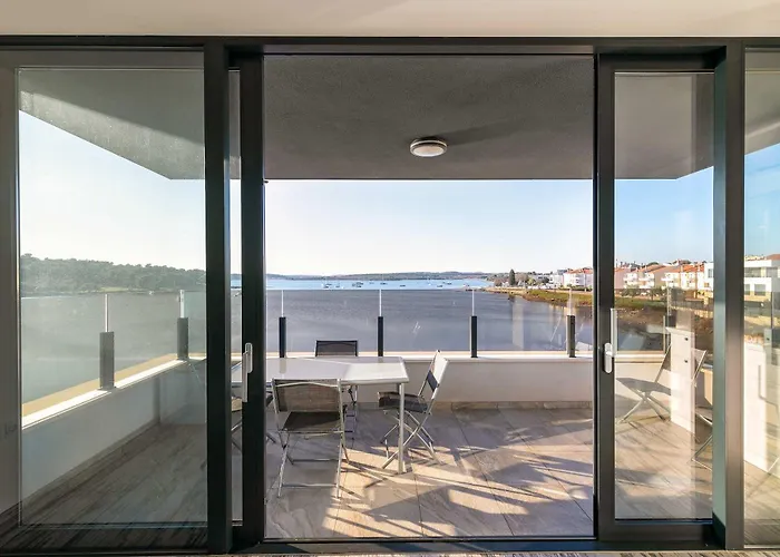 Sunset Bay With Pool In Apartament *