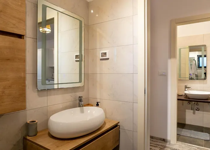 Sunset Bay With Pool In