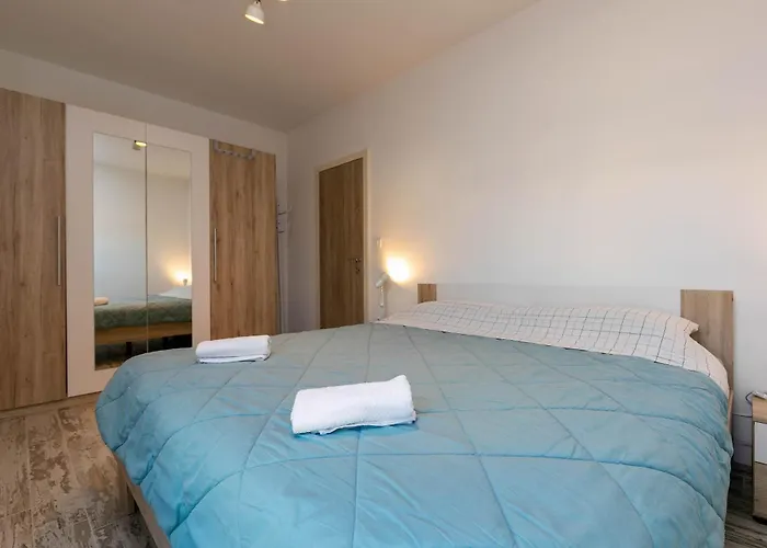 Sunset Bay With Pool In Lejlighed *