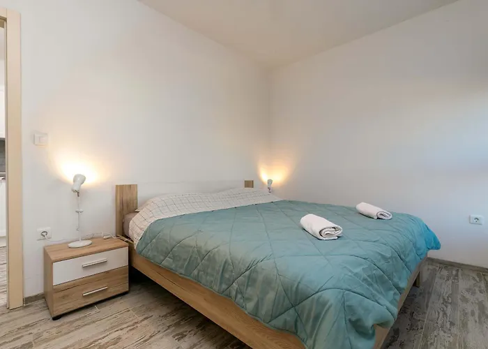 Lejlighed Sunset Bay With Pool In Medulin