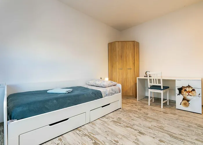 Sunset Bay With Pool In *