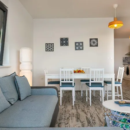 Sunset Bay With Pool In Apartman