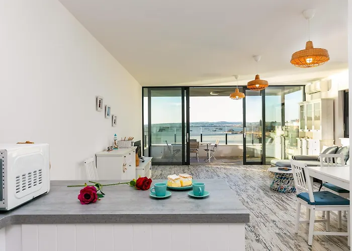 Apartman Sunset Bay With Pool In